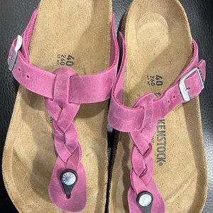 Birkenstock fuchsia suede sandals, size 40